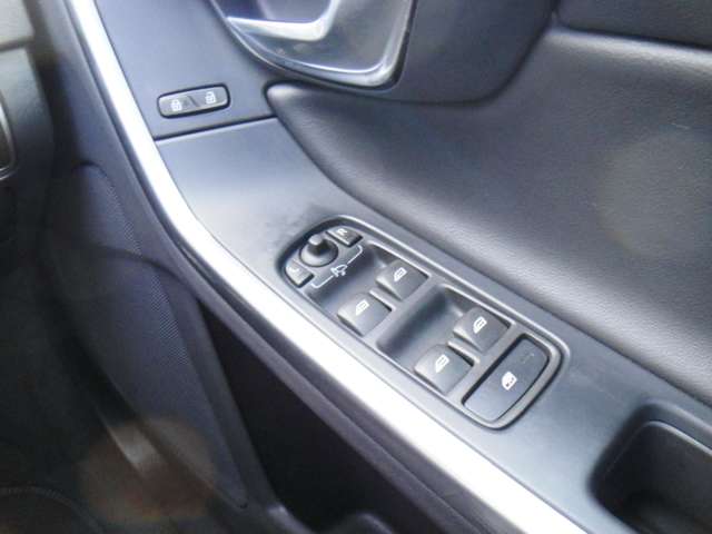 ボルボ Ｖ６０ Ｄ４ Ｒデザイン ディーゼルターボ H29年 (東北) 99