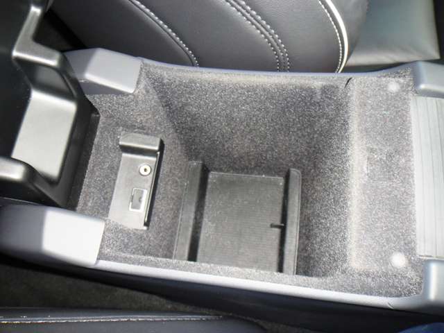 ボルボ Ｖ６０ Ｄ４ Ｒデザイン ディーゼルターボ H29年 (東北) 99