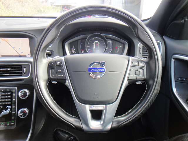 ボルボ Ｖ６０ Ｄ４ Ｒデザイン ディーゼルターボ H29年 (東北) 99