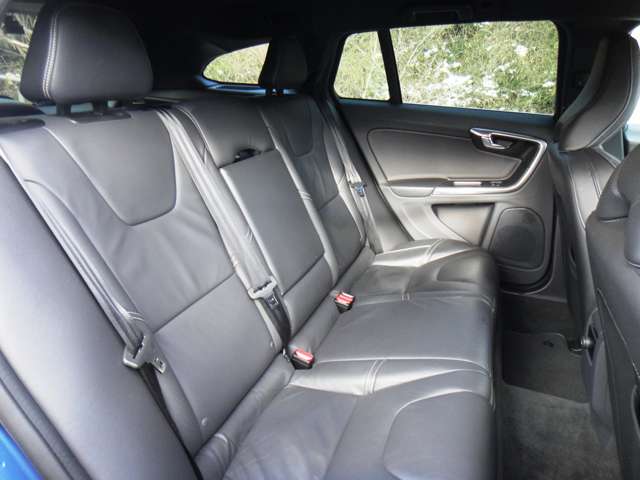 ボルボ Ｖ６０ Ｄ４ Ｒデザイン ディーゼルターボ H29年 (東北) 99