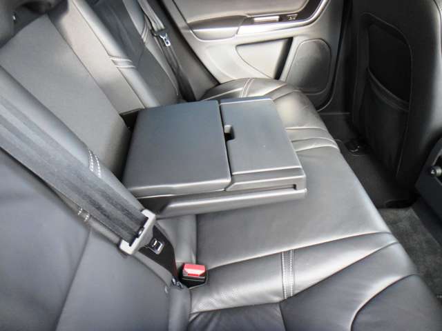 ボルボ Ｖ６０ Ｄ４ Ｒデザイン ディーゼルターボ H29年 (東北) 99