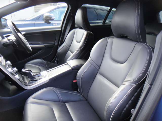 ボルボ Ｖ６０ Ｄ４ Ｒデザイン ディーゼルターボ H29年 (東北) 99