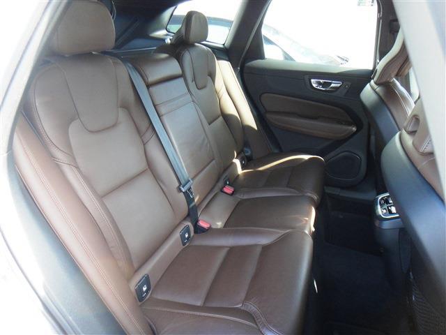 ボルボ ＸＣ６０ Ｂ５ ＡＷＤ インスクリプション ４ＷＤ R3年 (東北) 99