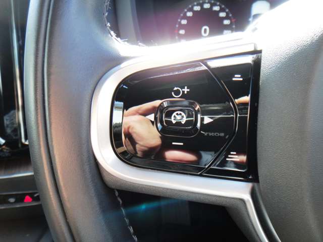 ボルボ ＸＣ６０ Ｂ５ ＡＷＤ インスクリプション ４ＷＤ R3年 (東北) 99