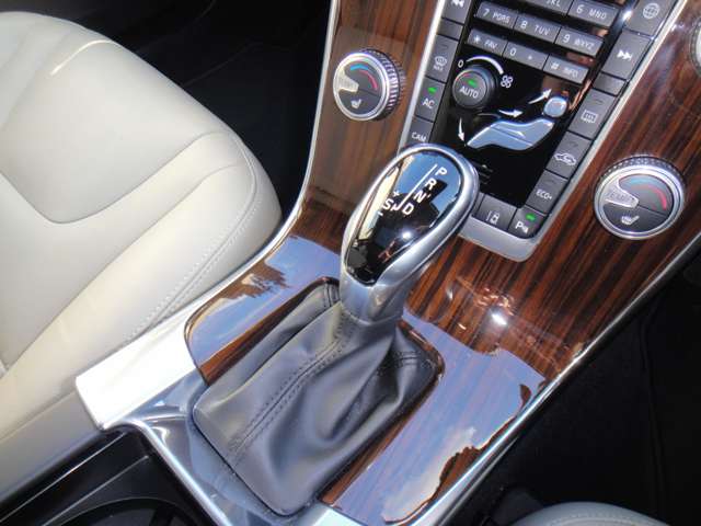 ボルボ Ｖ６０クロスカントリー Ｄ４ クラシック ディーゼルターボ H30年 (東北) 99