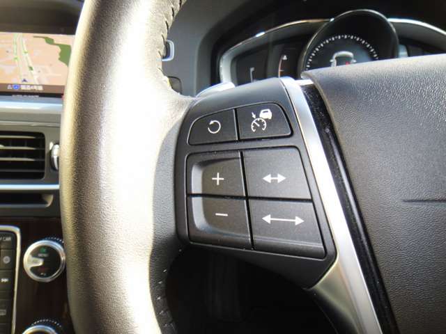 ボルボ Ｖ６０クロスカントリー Ｄ４ クラシック ディーゼルターボ H30年 (東北) 99