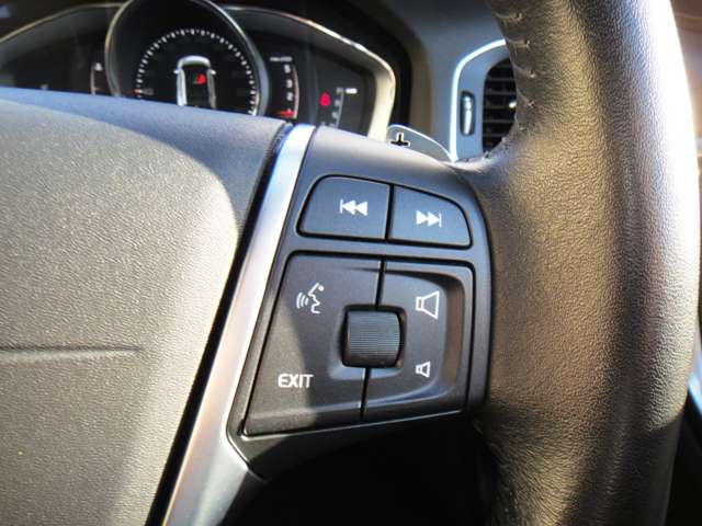 ボルボ Ｖ６０クロスカントリー Ｄ４ クラシック ディーゼルターボ H30年 (東北) 99