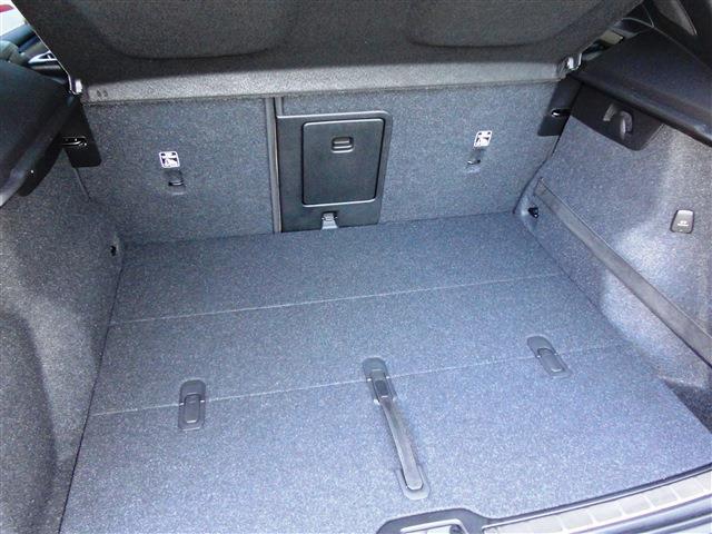 ボルボ ＸＣ４０ Ｔ４ ＡＷＤ インスクリプション ４ＷＤ R1年 (東北) 99