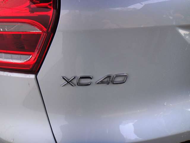 ボルボ ＸＣ４０ Ｔ４ ＡＷＤ インスクリプション ４ＷＤ R1年 (東北) 99