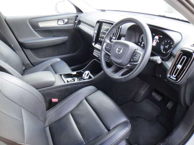 ボルボ ＸＣ４０ Ｔ４ ＡＷＤ インスクリプション ４ＷＤ R1年 (東北) 99