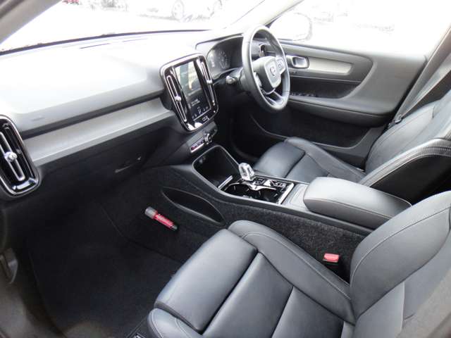 ボルボ ＸＣ４０ Ｔ４ ＡＷＤ インスクリプション ４ＷＤ R1年 (東北) 99