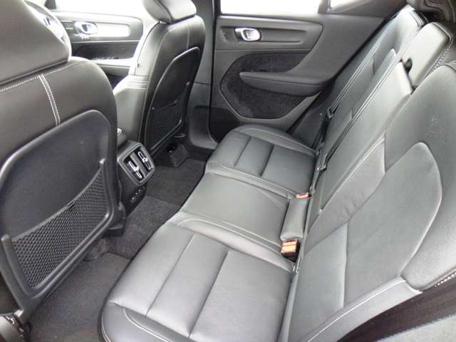 ボルボ ＸＣ４０ Ｔ４ ＡＷＤ インスクリプション ４ＷＤ R1年 (東北) 99