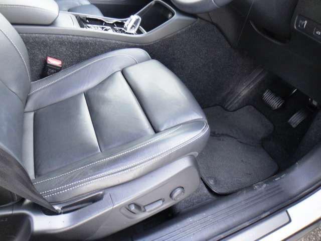 ボルボ ＸＣ４０ Ｔ４ ＡＷＤ インスクリプション ４ＷＤ R1年 (東北) 99