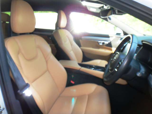 ボルボ Ｖ９０ Ｔ５　モメンタム H29年 (東北) 99