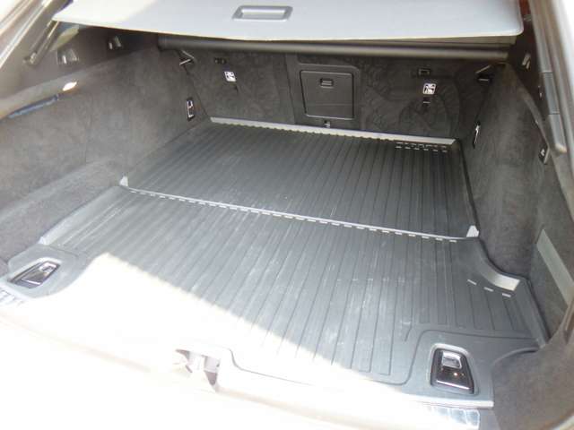 ボルボ Ｖ９０ Ｔ５　モメンタム H29年 (東北) 99