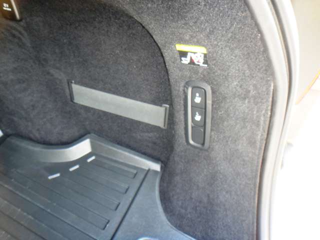 ボルボ Ｖ９０ Ｔ５　モメンタム H29年 (東北) 99