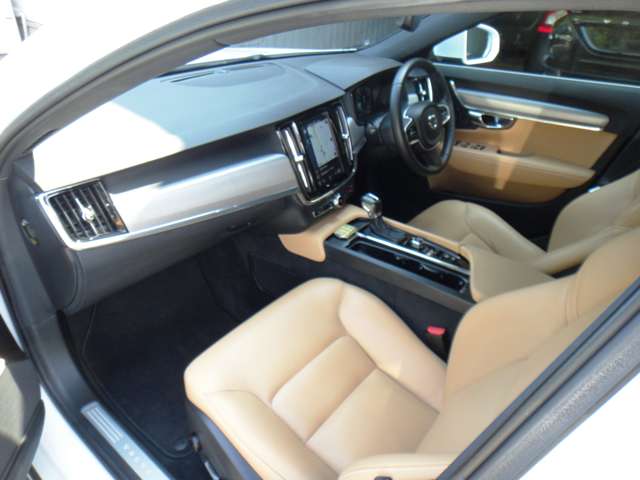 ボルボ Ｖ９０ Ｔ５　モメンタム H29年 (東北) 99