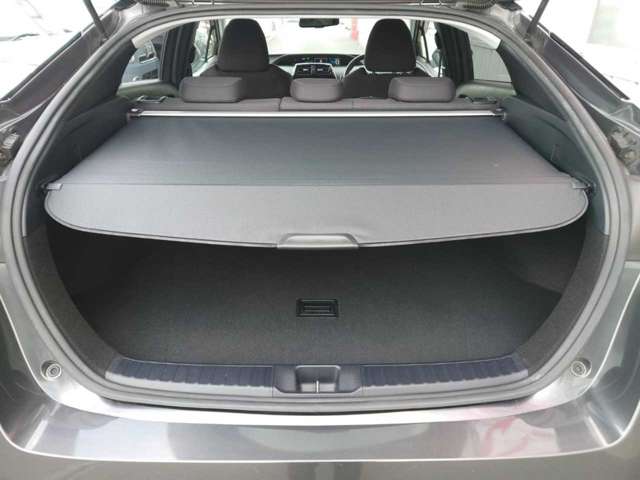 トヨタ プリウス １．８ Ａ H28年 (関東) 99