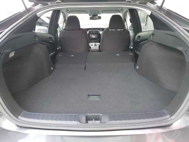 トヨタ プリウス １．８ Ａ H28年 (関東) 99