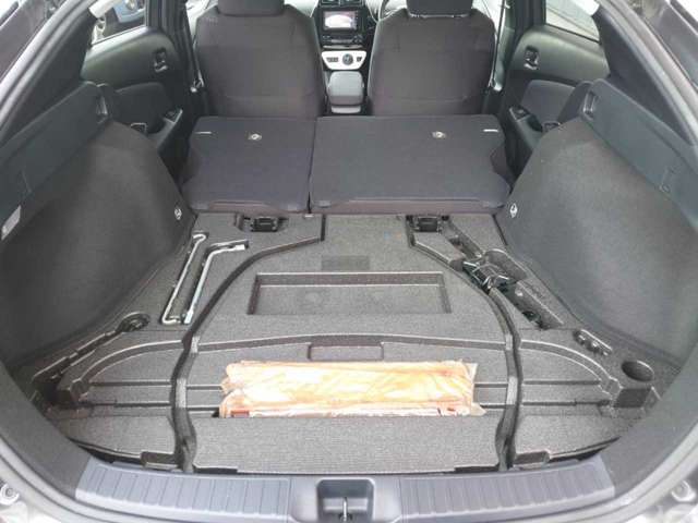 トヨタ プリウス １．８ Ａ H28年 (関東) 99