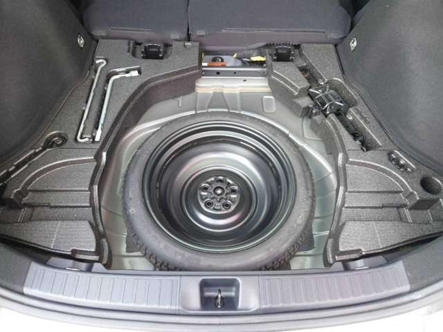 トヨタ プリウス １．８ Ａ H28年 (関東) 99