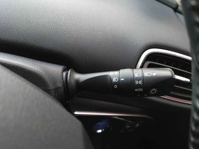 トヨタ プリウス １．８ Ａ H28年 (関東) 99