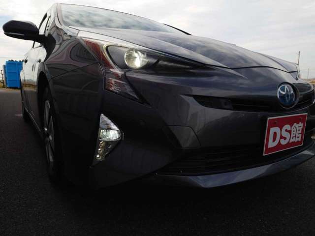 トヨタ プリウス １．８ Ａ H28年 (関東) 99