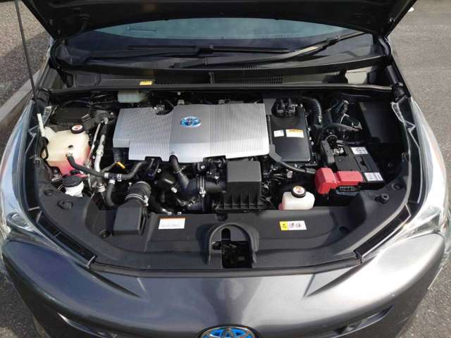 トヨタ プリウス １．８ Ａ H28年 (関東) 99