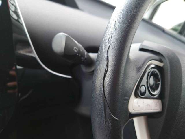 トヨタ プリウス １．８ Ａ H28年 (関東) 99