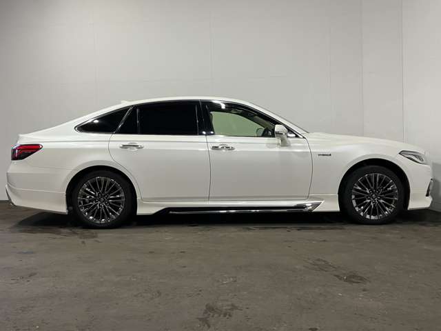 トヨタ クラウン　ハイブリッド ハイブリッド ２．５ Ｇ エグゼクティブ ＦＯＵＲ ４ＷＤ R1年 (北海道) 99