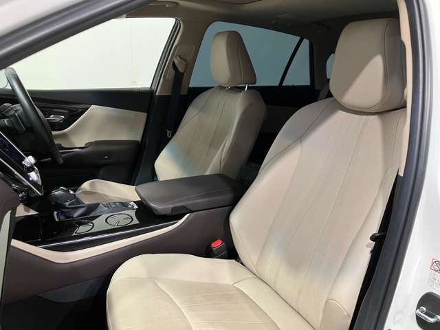 トヨタ クラウン　ハイブリッド ハイブリッド ２．５ Ｇ エグゼクティブ ＦＯＵＲ ４ＷＤ R1年 (北海道) 99