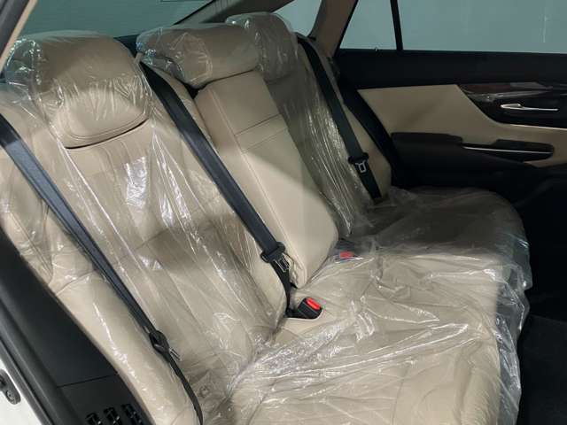 トヨタ クラウン　ハイブリッド ハイブリッド ２．５ Ｇ エグゼクティブ ＦＯＵＲ ４ＷＤ R1年 (北海道) 99