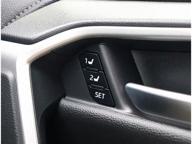 トヨタ ＲＡＶ４ ２．０ Ｇ Ｚパッケージ ４ＷＤ R1年 (関東) 99