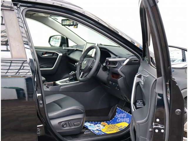 トヨタ ＲＡＶ４ ２．０ Ｇ Ｚパッケージ ４ＷＤ R1年 (関東) 99