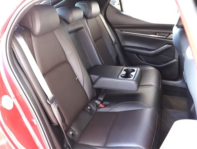 マツダ ＭＡＺＤＡ３　ファストバック ２．０ Ｘ Ｌパッケージ R2年 (関東) 99