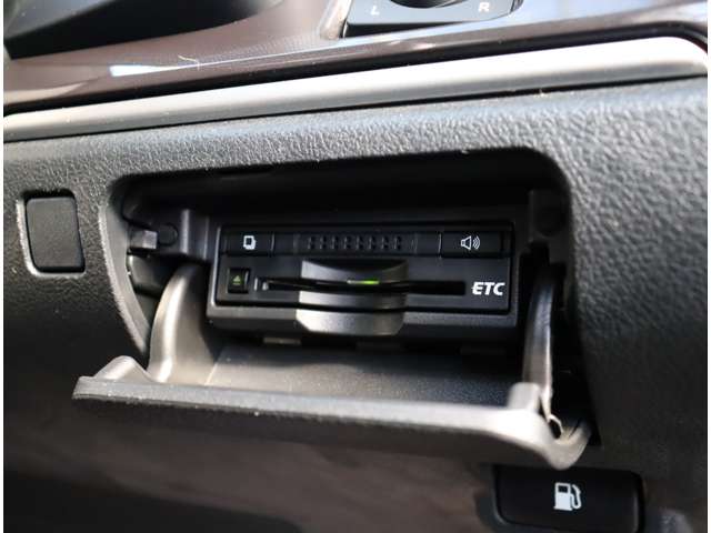 トヨタ クラウン　ハイブリッド ハイブリッド ２．５ Ｇ H26年 (関東) 99