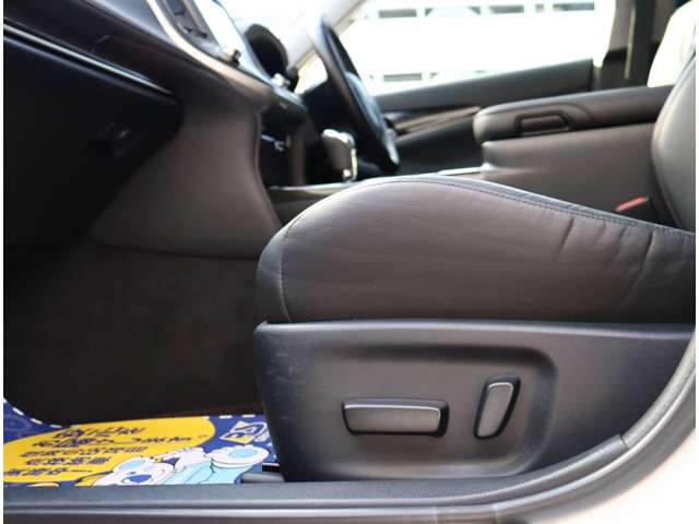 トヨタ クラウン　ハイブリッド ハイブリッド ２．５ Ｇ H26年 (関東) 99