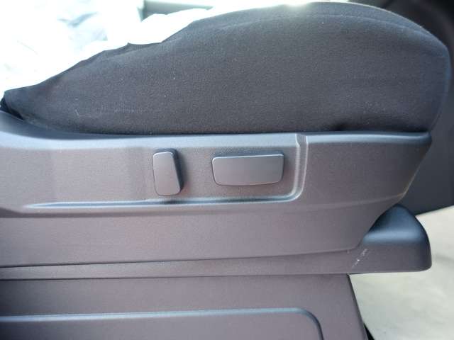 三菱 デリカ　Ｄ：５ ２．２ Ｇ パワーパッケージ ディーゼルターボ ４ＷＤ R4年 (東海) 99