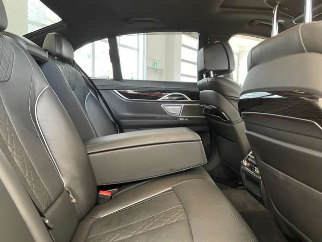 ＢＭＷ ７シリーズ ７４０Ｄ Ｘドライブ Ｍスポーツ ディーゼルターボ ４ＷＤ H30年 (北海道) 99