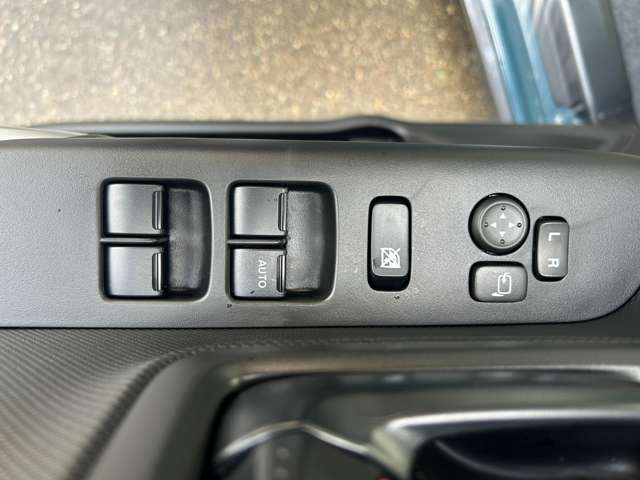 スズキ スペーシア　ギア ６６０ ギア ハイブリッド ＸＺターボ ４ＷＤ R5年 () 99