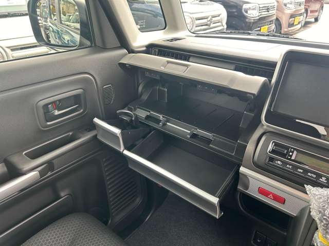 スズキ スペーシア　ギア ６６０ ギア ハイブリッド ＸＺターボ ４ＷＤ R5年 () 99