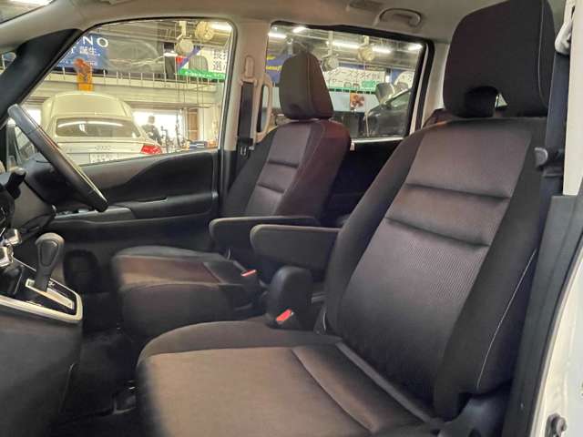 日産 セレナ ２．０ ハイウェイスター Ｖセレクション ４ＷＤ H30年 (関東) 99