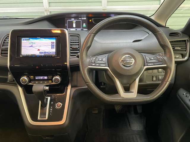 日産 セレナ ２．０ ハイウェイスター Ｖセレクション ４ＷＤ H30年 (関東) 99