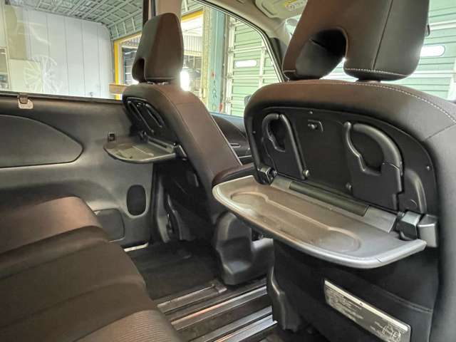 日産 セレナ ２．０ ハイウェイスター Ｖセレクション ４ＷＤ H30年 (関東) 99