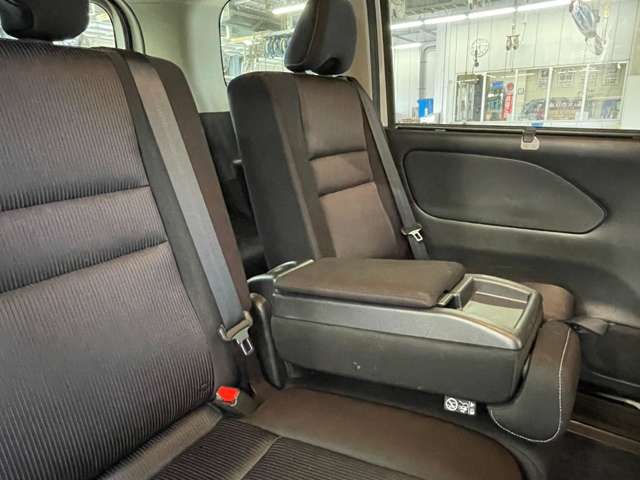 日産 セレナ ２．０ ハイウェイスター Ｖセレクション ４ＷＤ H30年 (関東) 99