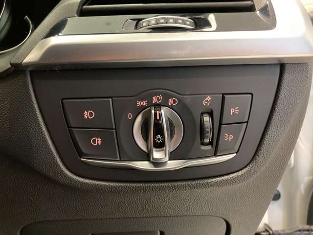 ＢＭＷ Ｘ３ Ｘドライブ２０Ｄ Ｘライン ディーゼルターボ ４ＷＤ R1年 (近畿) 99