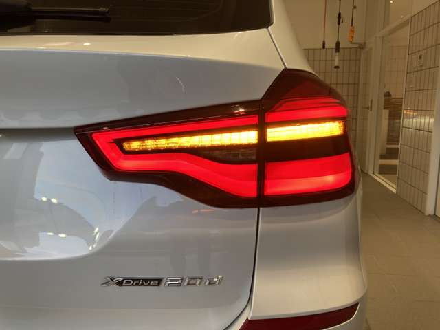 ＢＭＷ Ｘ３ Ｘドライブ２０Ｄ Ｘライン ディーゼルターボ ４ＷＤ R1年 (近畿) 99