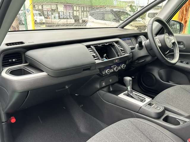 ホンダ フィット　ハイブリッド １．５ Ｅ：ＨＥＶ ホーム R5年 (東海) 99