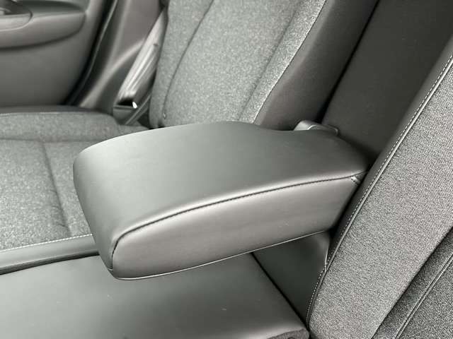 ホンダ フィット　ハイブリッド １．５ Ｅ：ＨＥＶ ホーム R5年 (東海) 99