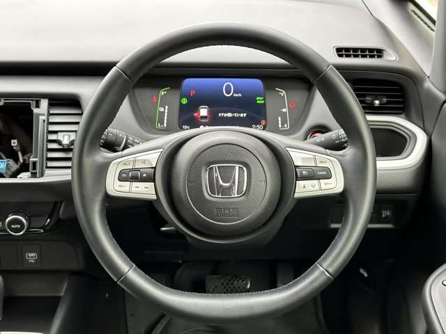 ホンダ フィット　ハイブリッド １．５ Ｅ：ＨＥＶ ホーム R5年 (東海) 99